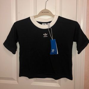 NEVER BEEN WORN Adidas Crop Top (TAGS ON)